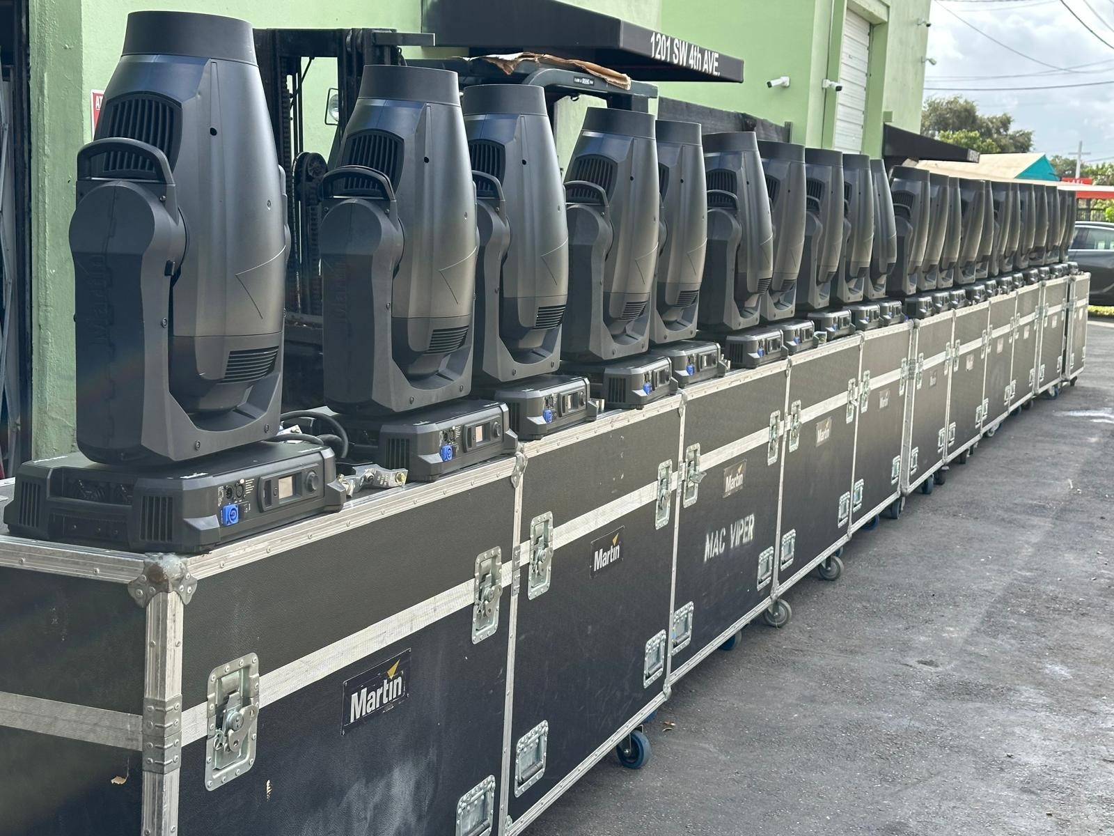 Martin MAC Viper Profile (2 IN A CASE) THS