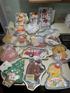 Lot of 16 Vintage Unused Wilton Character Christmas Vehicle Cake Pans Inserts