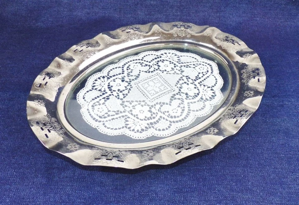 Altes Tablett Metall Glas gehäkeltes Muster Antik Dekorativ - Bild 4 von 4