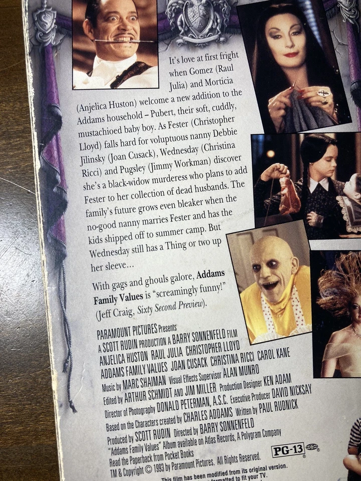 Halloween Horror VHS Lot 90s Addams Family Values - Stephen King’s IT -Tim Curry - Image 4 of 4