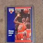 FLEER 1991-92 MICHAEL JORDAN #29 CHICAGO BULLS NBA BASE SET CARD