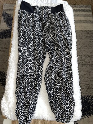 Material Girl Junior sz. M black/white soft lightweight zipper joggers. Cute