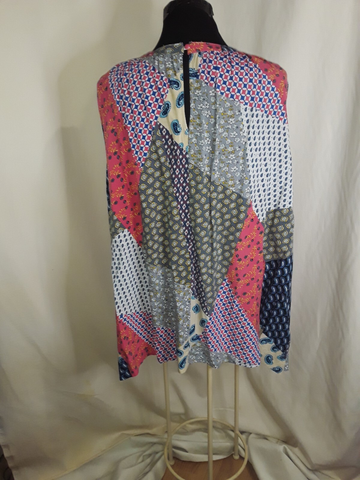 Umgee Patchwork Sleeveless Tunic Blouse Size S Pa… - image 3
