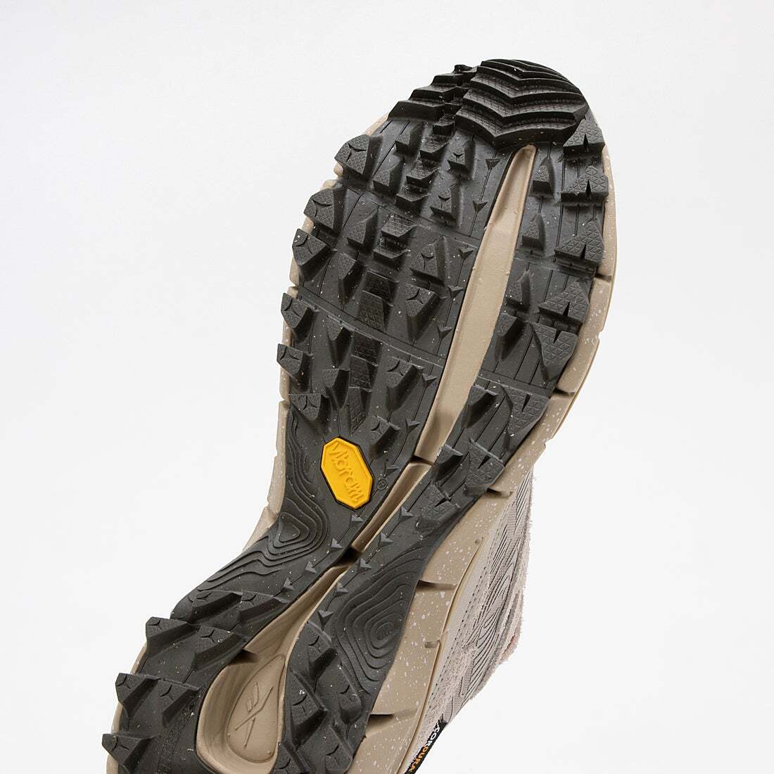Reebok ZIG KINETICA 2.5 EDGE　100074669 Reebok Zig Kinetica 2.5 Edge Color Moon Stone 100074669 Sneaker