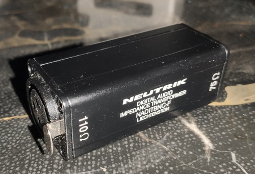 Adaptateur Neutrik NADITBNC-F - XLR Femelle Vers BNC Mâle - Occasion