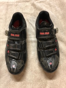 mens cycling shoes size 10.5