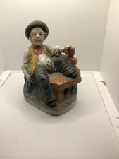 VINTAGE ( RARE ) CAPODIMONTE STYLE TRAMP ON A BENCH