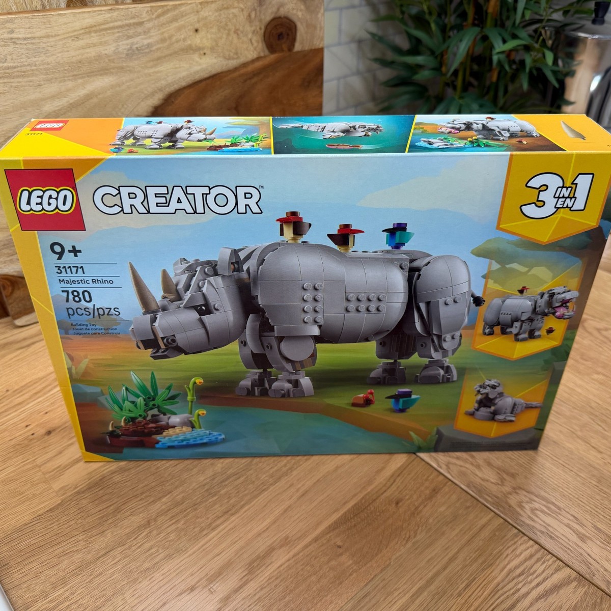 LEGO Wild Animals: Majestic Rhino with Birds Set #31171-1 NEW