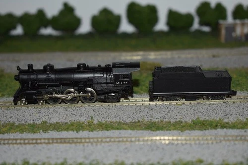 N Scale Santa Fe 4-6-2 Powered Steam Locomotive with Tender C56586