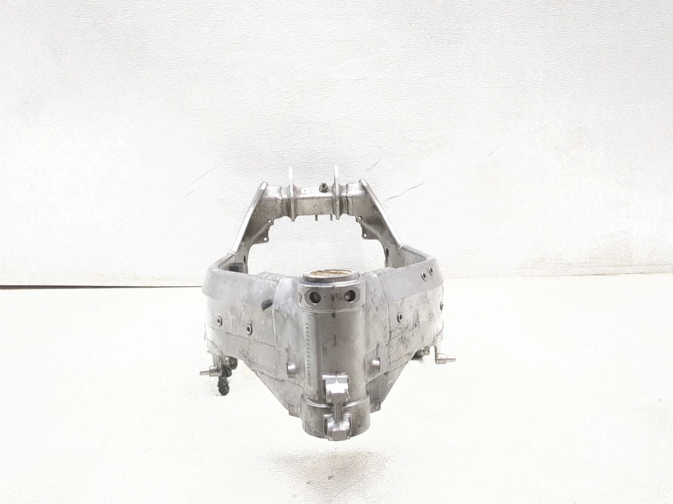 14 15 Honda VFR800F Interceptor cuadro principal chasis recto Foto 3 de 4