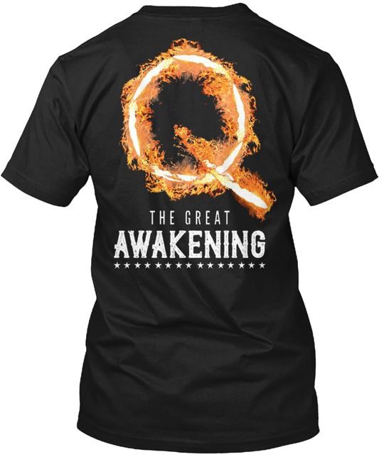 Camiseta Q The Great Awakening Is On Fire Hecha en EE. UU. Talla S a 5XL