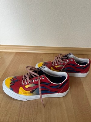 Neue coole Vans Old Skool Unisex - Sneaker low - Rot-Blau-Gelb - Flammenmuster