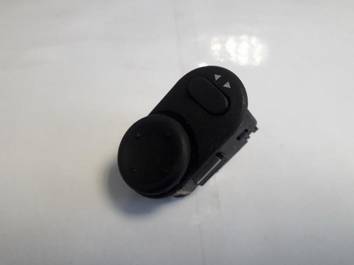 Opel Astra 1998 Wing mirror control switch (Exterior Mirror Switch #585976-78
