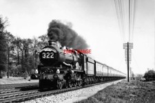 PHOTO  GWR 4090 DORCHESTER CASTLE. ENTERS SONNING CUTTING. DOWN TORBAY EXPRESS