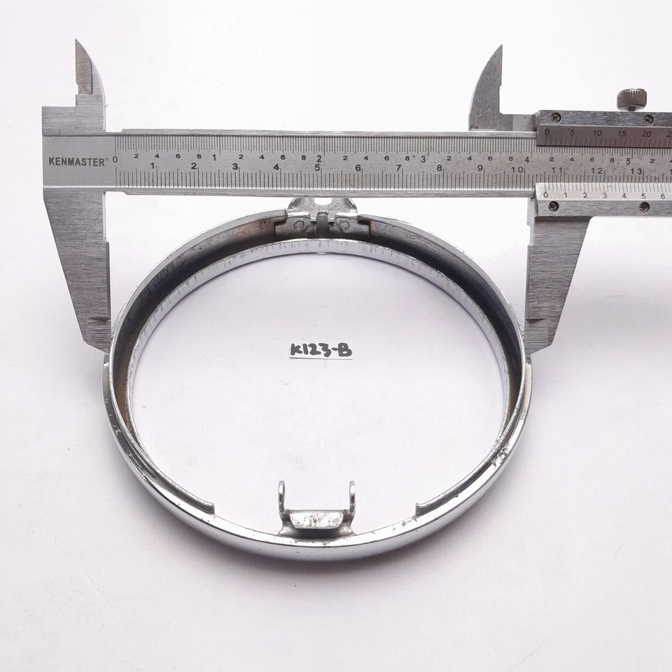 LUZ DE CABEZA DE LLANTA HONDA C100 CA100 C102 CA102 C105T C110 C115 CZ100 NOS  Foto 4 de 4