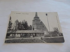 14 MANERBE  CALVADOS  LA PLACE DE L EGLISE  PETITE ANIMATION