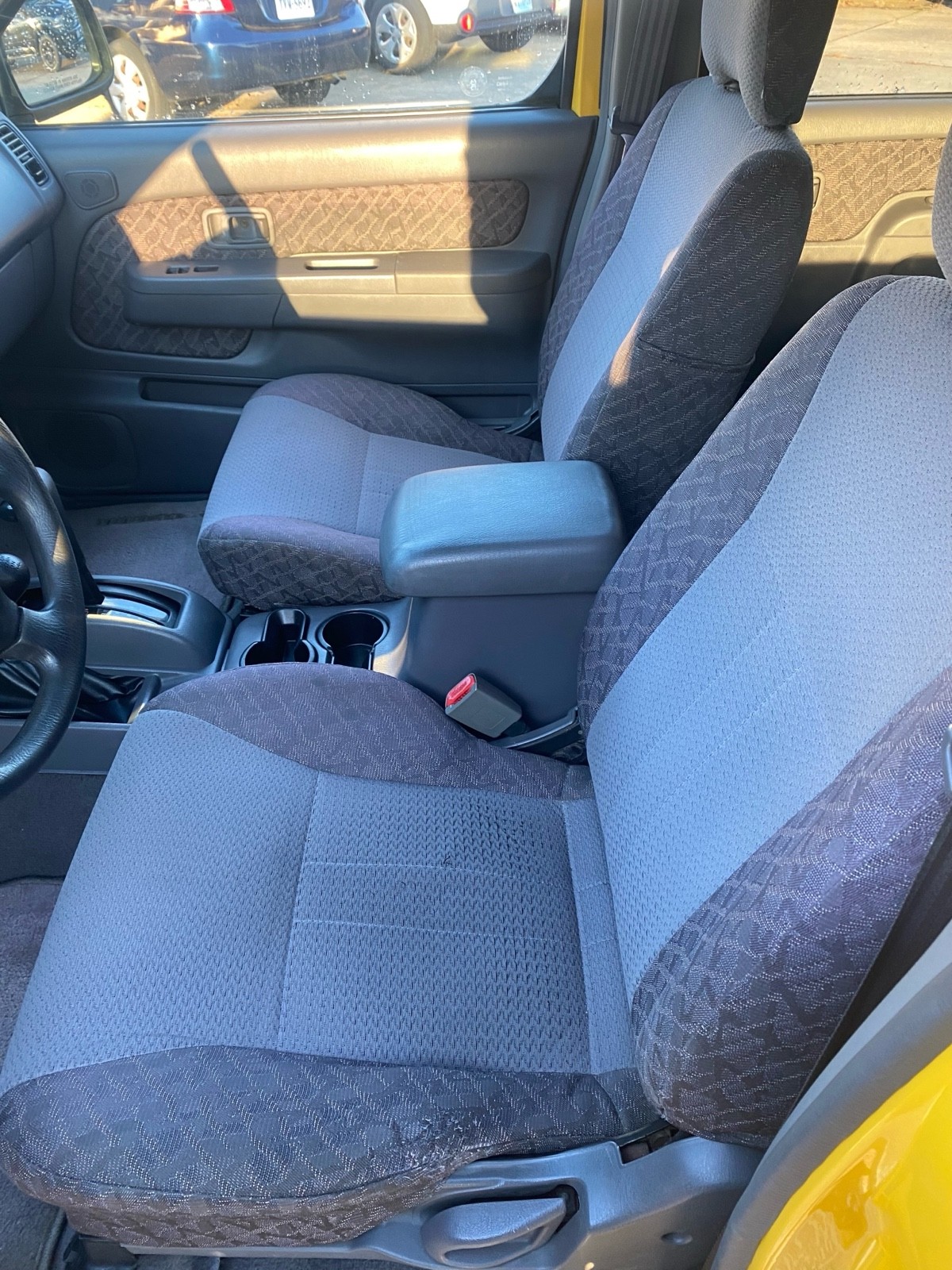 2000 Nissan Xterra XE