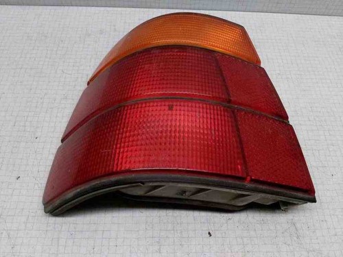 BMW 5 E34 Rücklicht hinten links 83515570 ULO3374 2.00 Petrol 210kw 32622186