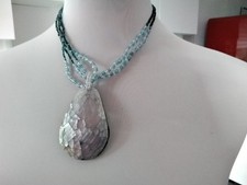 Modeschmuck Kette Kurz mit Perlmutt Anhänger,Türkis/Weiß Perlen,Verschluss Knopf