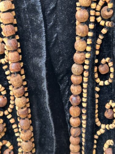 Vintage Effeci Black Velvet Vest Medium Wood Bead Embellishments Lined Excellent - Picture 3 of 10