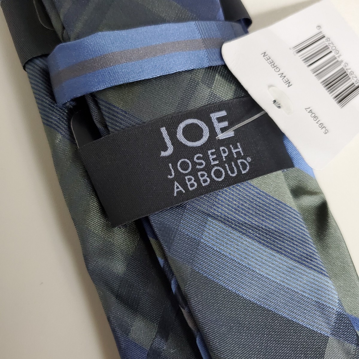 JOE by Joseph Abboud Men's Necktie 100% Silk Green Blue Plaid NEW
