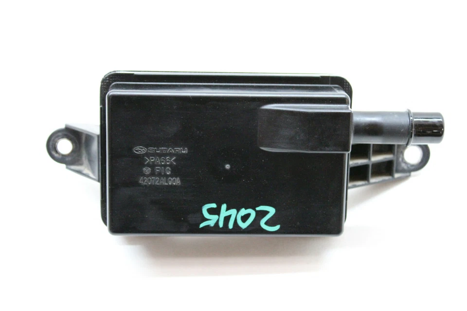 Filtro de drenaje de bote de vapor de combustible de carbón Subaru Legacy 2018 OEM 15 16 17 18 Foto 2 de 4