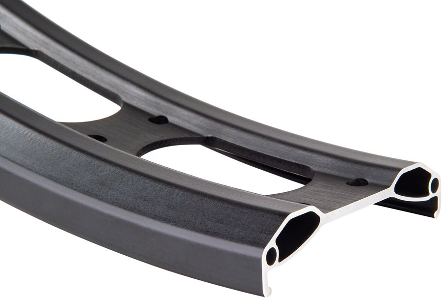 Бескамерное легкосплавное дисковое тормозное колесо Alex Blizzerk 70 с ободом толщиной 275 мм ширина 70 мм 15790₽