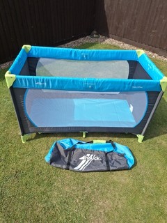 Hauck Dream n Play Portable Play Pen with Mat & Carry Bag Rectangle Polyester