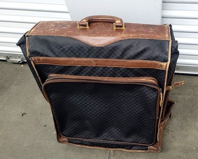 Vintage Gucci Folding Garment Suitase Bag GG Logo Black. Has Wear