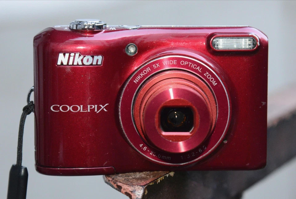 NIKON COOLPIX L28 DIGITALKAMERA 20,1MP rot Digicam 5x Zoom 4,6-23 mm 1:3,2-6,5