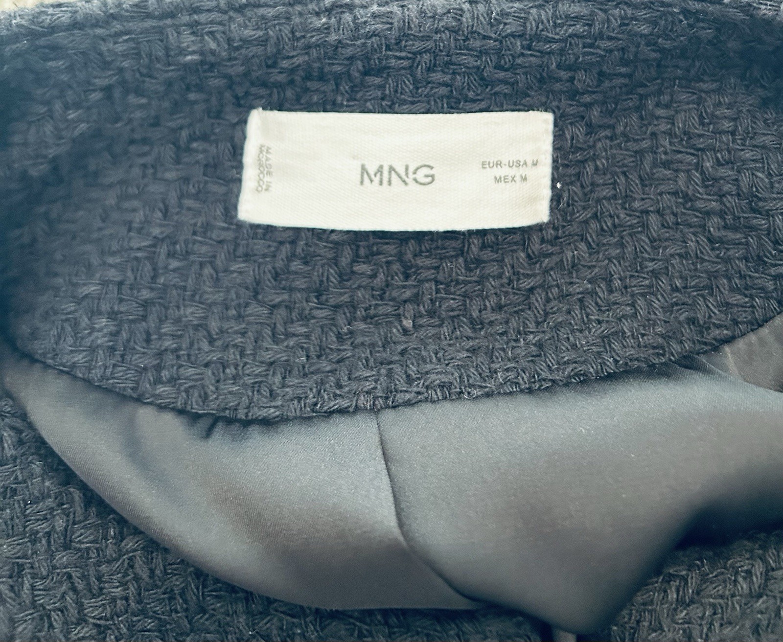 Women’s Blazer Size Medium - image 3