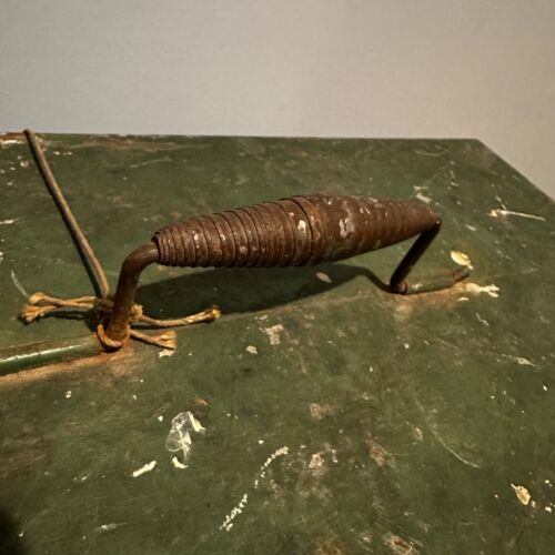 Vintage Green Metal Storage Tool Tackle Fishing Box w tray & lock loop Rustic XL - Picture 19 of 21