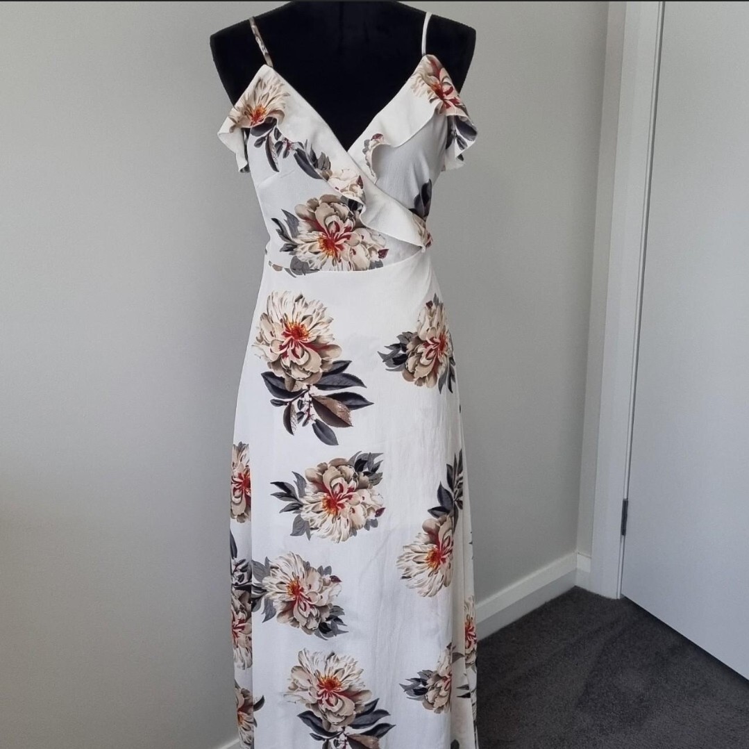 Rumor Boutique Size 12 Floral Maxi Wrap Dress Australia