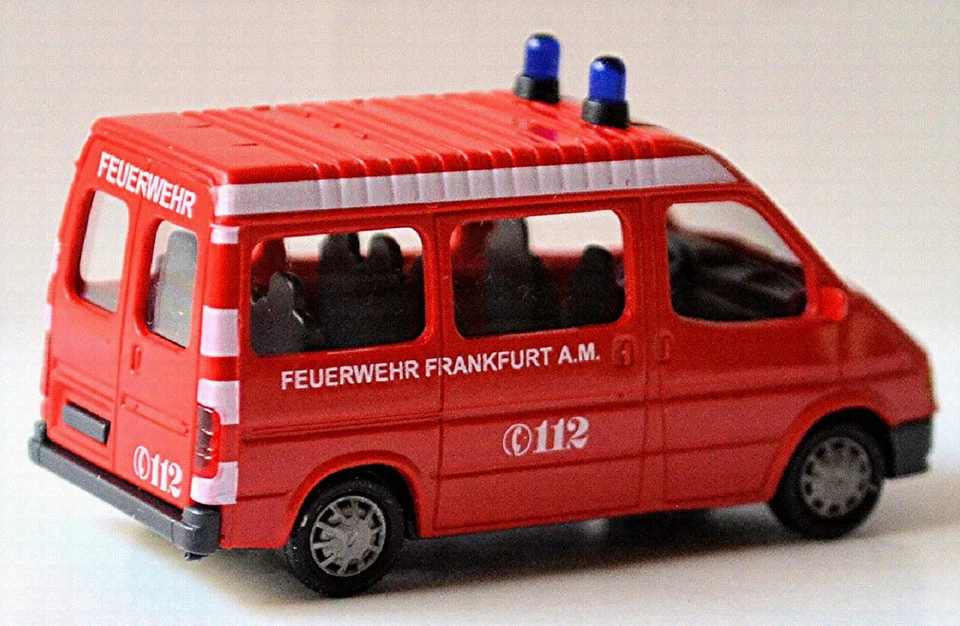 Ford Transit Bus HD 1998 ELW 112 Bomberos Frankfurt Main 1:87 Rietze 50712 - Imagen 4 de 4