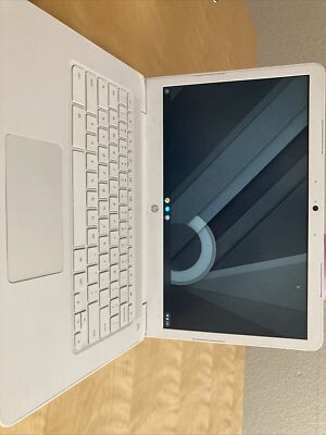 HP Chromebook 14-ca051wm 14 inch (32 GB, Intel Celeron N3350, 1.1GHz, 4GB SDRAM)