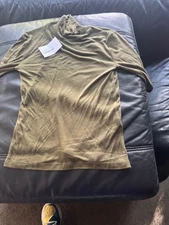 OAK & FORT BRAND NEW W TAGS LADIES GREEN TURTLE NECK SHIRT $34 WOMEN FASHION