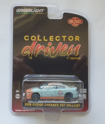 2018 Dodge Charger SRT Hellcat  GULF dusty  *** Greenlight Collector Driven 1:64