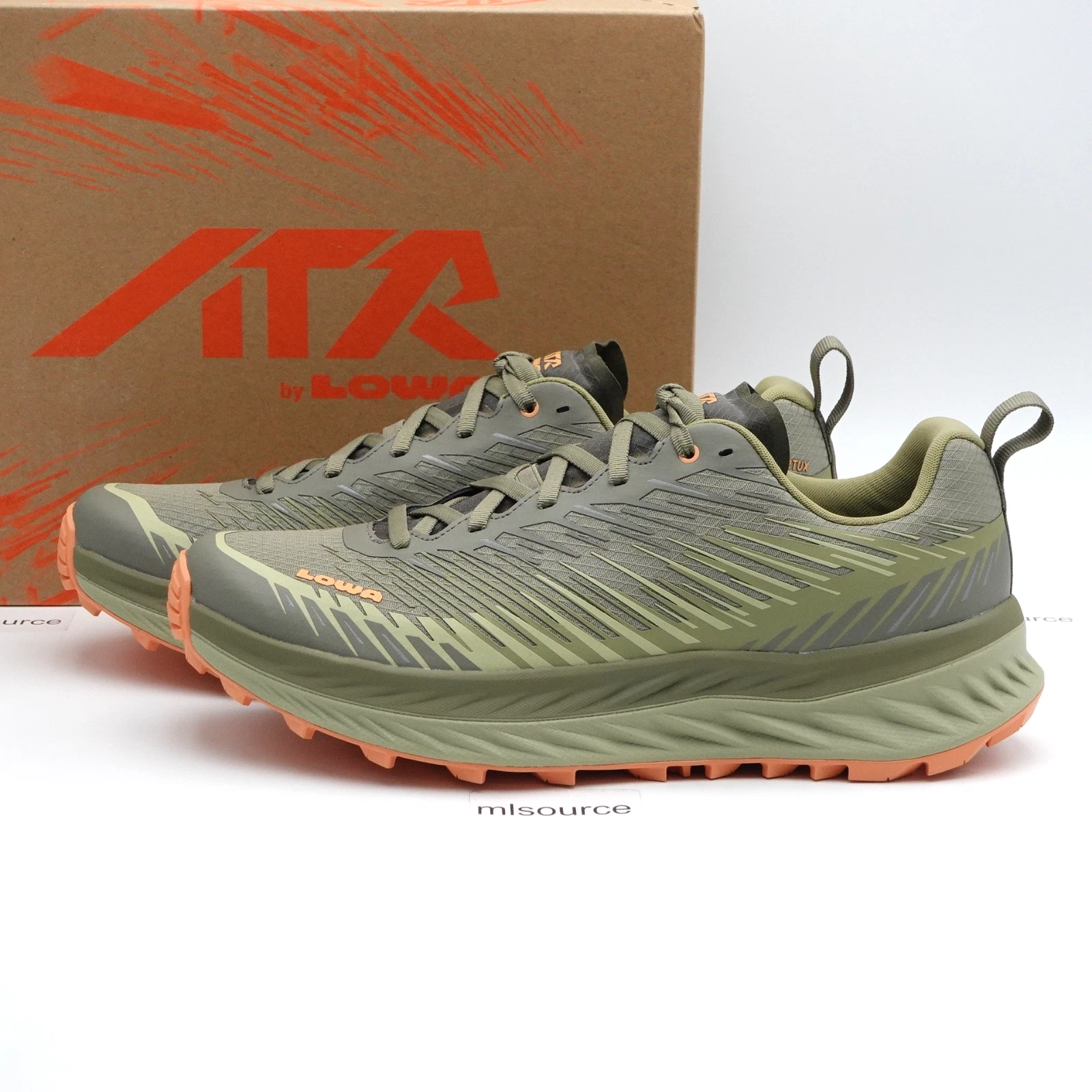 Size 10.5 Women's / 9.5 Men's LOWA Fortux Hiking Shoes 320693-7417 Seaweed
