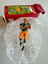 Brett Favre Green Bay Packers QB Hallmark Ornament & Sports Illustrated Magazine