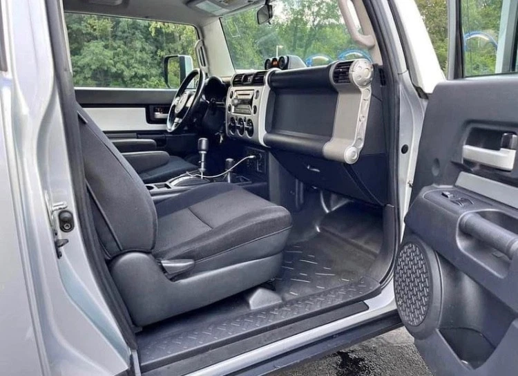 2007 Toyota FJ Cruiser  - Image 4 of 4