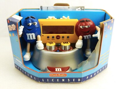 M&Ms Clock Radio, AM/FM, Battery Backup, Alarm w/Snooze, Blue