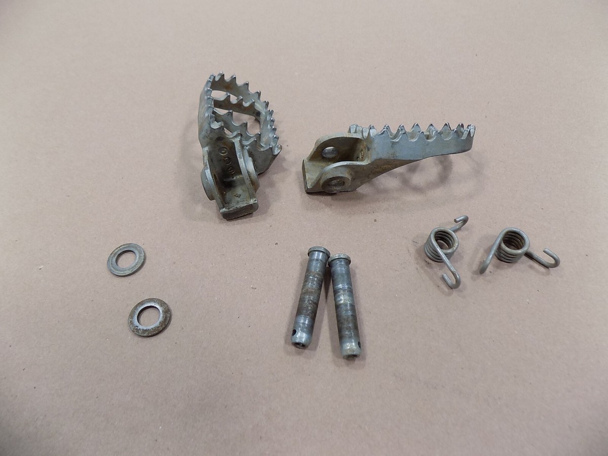 2017 17 KTM 50SX 50 SX / Original OEM Nice FOOT PEGS WITH SPRINGS