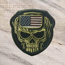 Tactical Skull Patch Embroidered Iron-on Applique Military USA Flag Patriotic