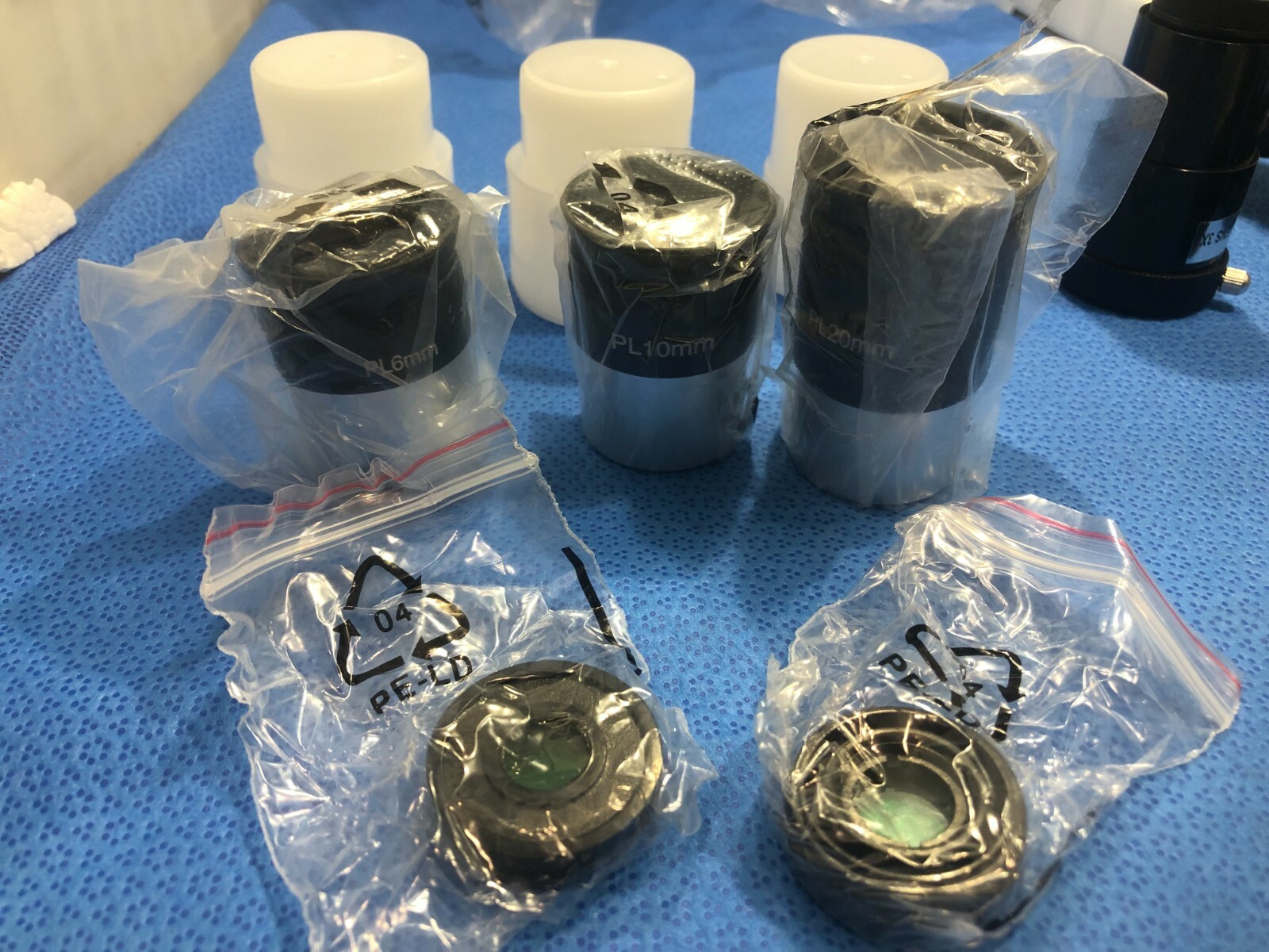 Moutec 70700 AZ Astronomical Refractor Telescope w multiple lenses