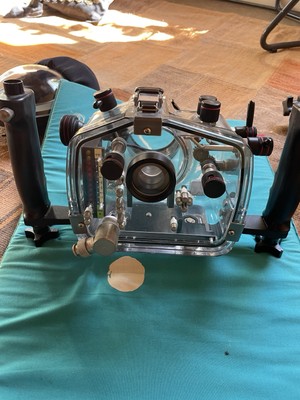 Ikelite 200FL Underwater TTL #6807.1 Housing for Nikon D70, D70s DSLR + Port