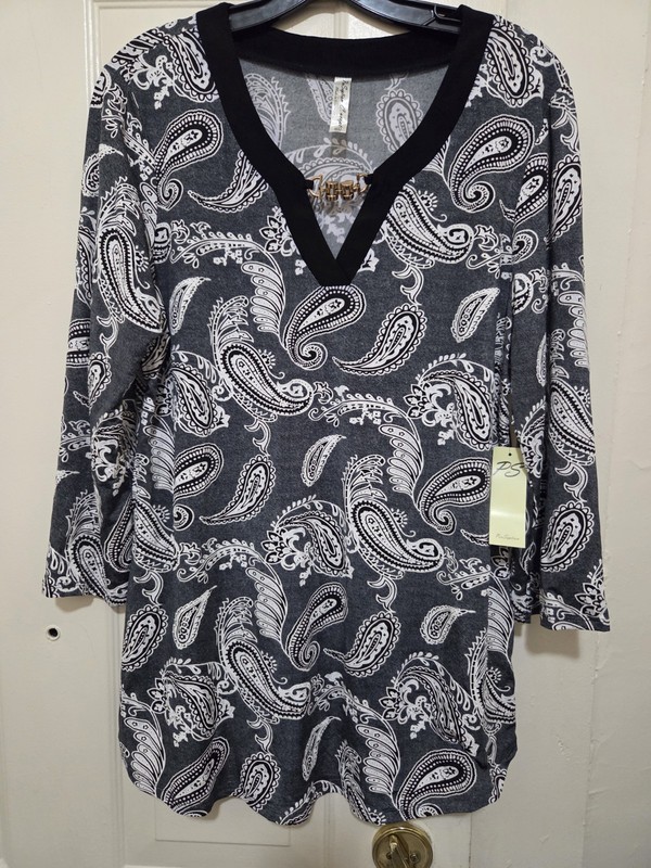 Women's Gorgeous PerSeption Black & White Top Size XL