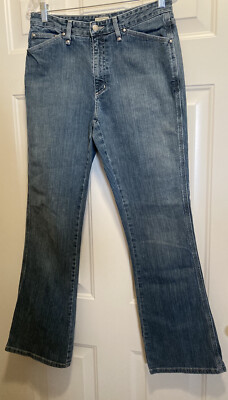 L. L. Bean Bootcut  Women s Jeans Sz10 M/T  W31  L32  Mid Rise Med Blue