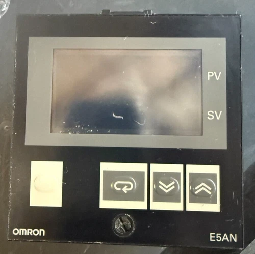 Omron E5AN-Q3HMTC-500 Digital Temperature Control Controller New