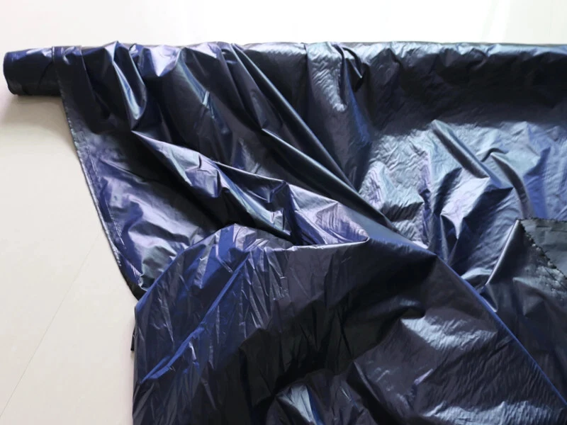 58英寸宽按码闪亮羽绒夹克材料深黑色蓝色尼龙涂层织物 — 第 4/4 张图片