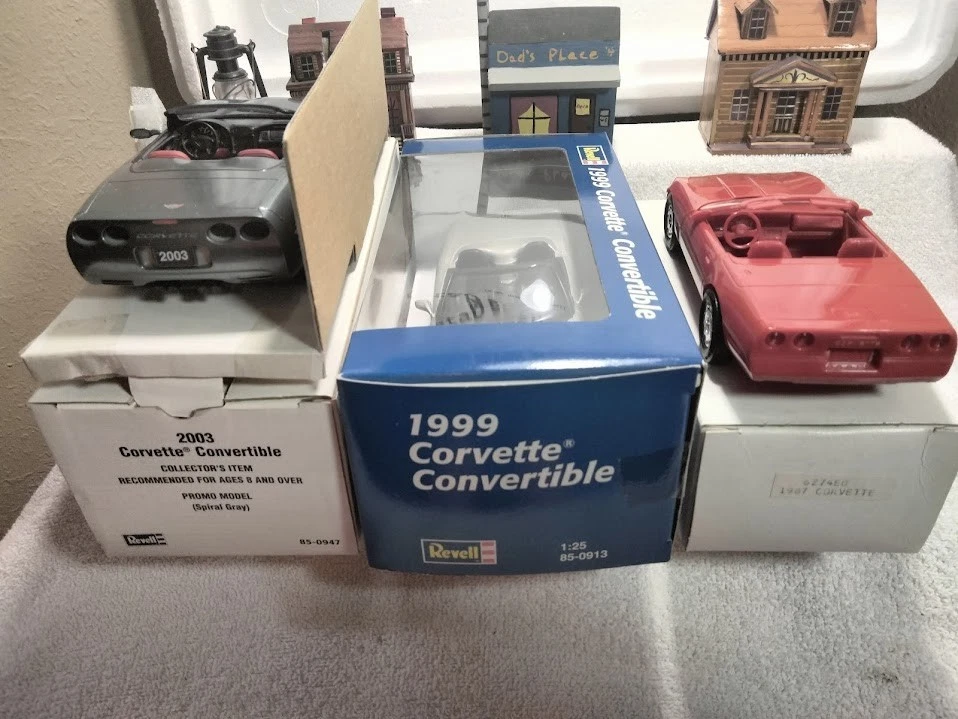 Vintage GM 1987, Revell 1999 & 2003 Dealer Promo Corvette Convertibles NIB Lot - Image 3 of 4